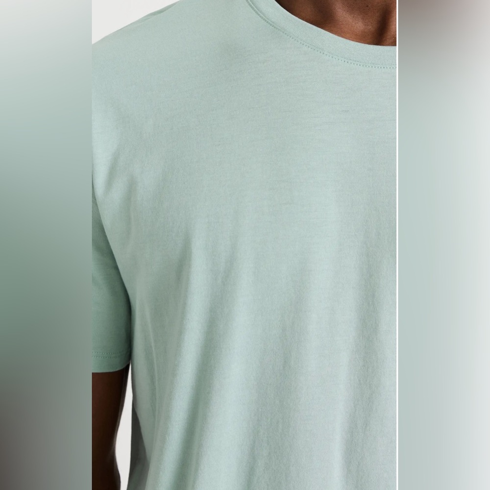 VINCE Pima Crew Neck Tee - Picture 5 of 9